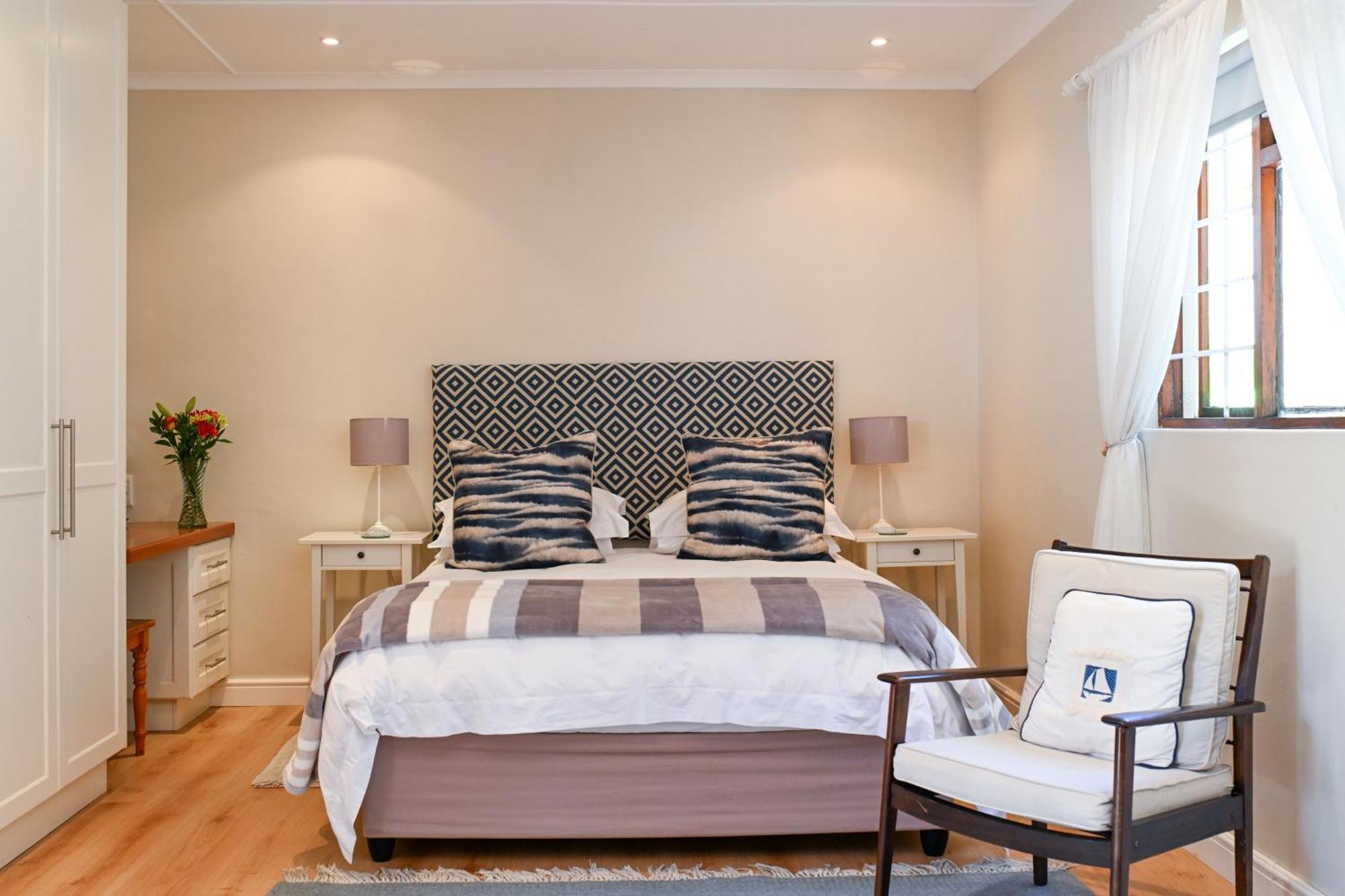 Penguino Guesthouse Hermanus Esterno foto