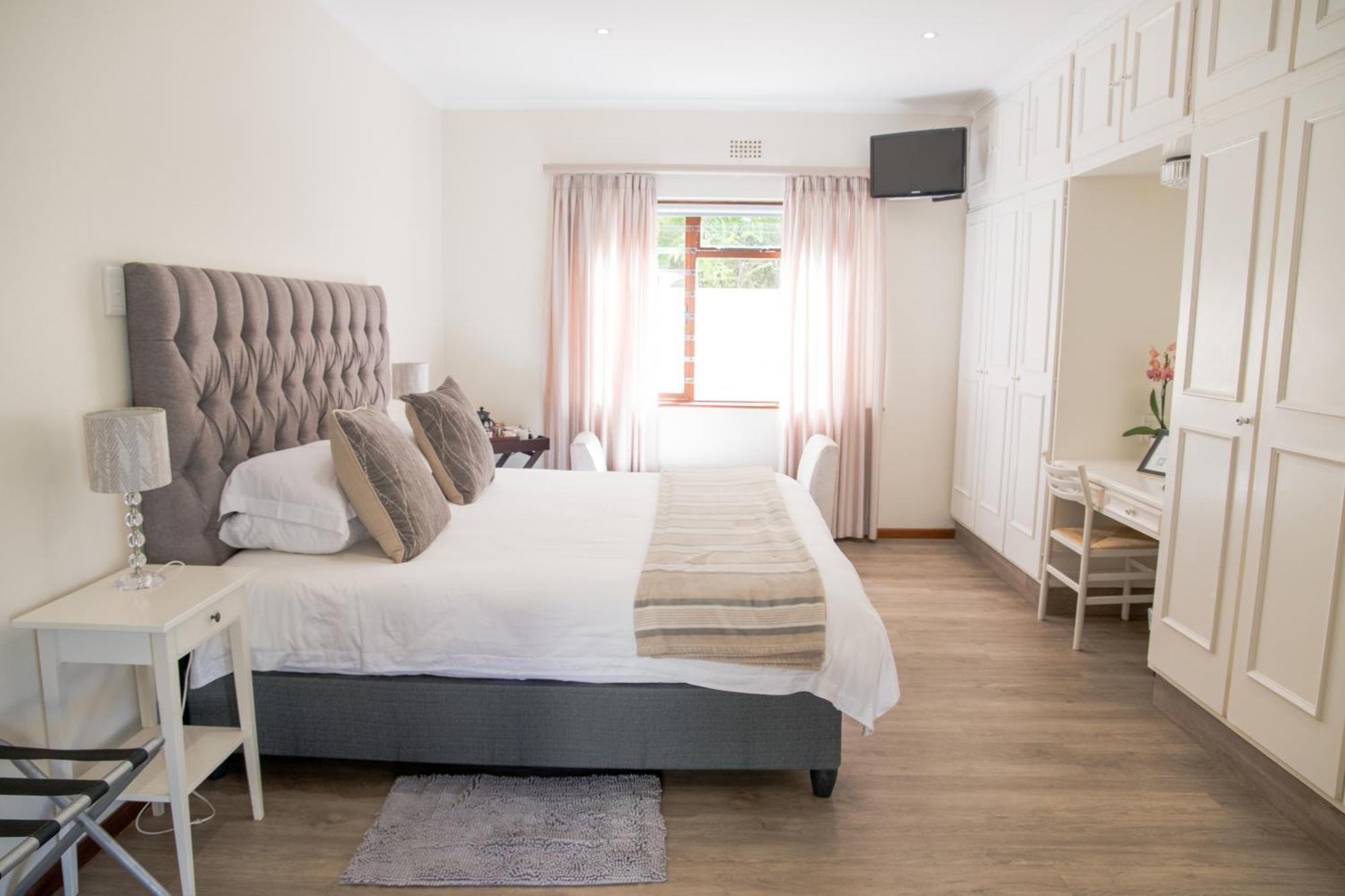 Penguino Guesthouse Hermanus Esterno foto